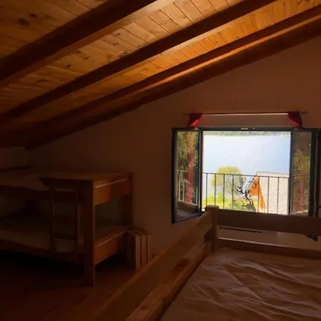 Chalet Chalet Au Bord Du Lac De