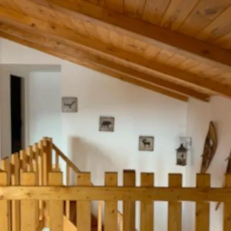 Chalet Au Bord Du Lac De *