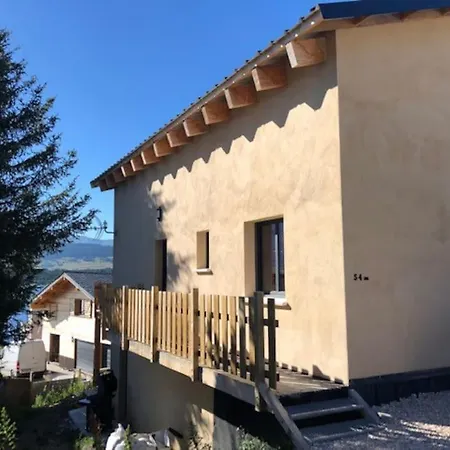 Chalet Au Bord Du Lac De Chalet Matemale